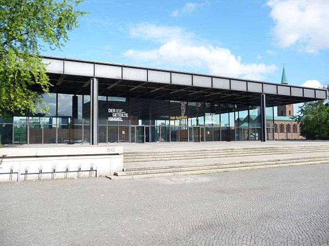 Neue Nationalgalerie in Mitte